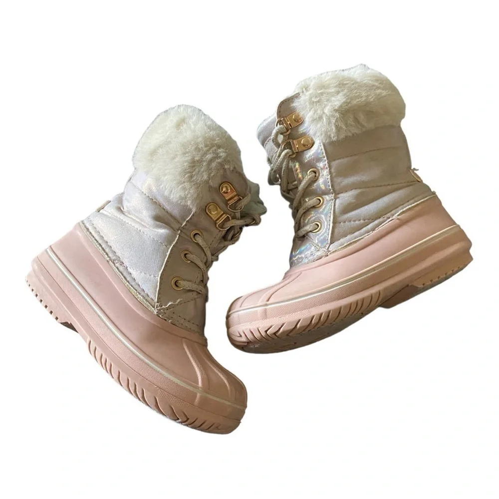 EVA & ZOE-PINK AND WHITE SNOW BOOTS-GIRLS SIZE 10